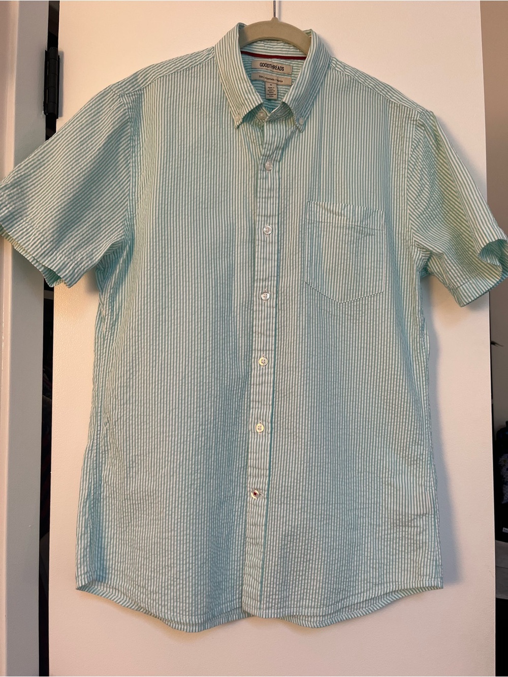 Men’s slim fit seersucker shirt, Medium